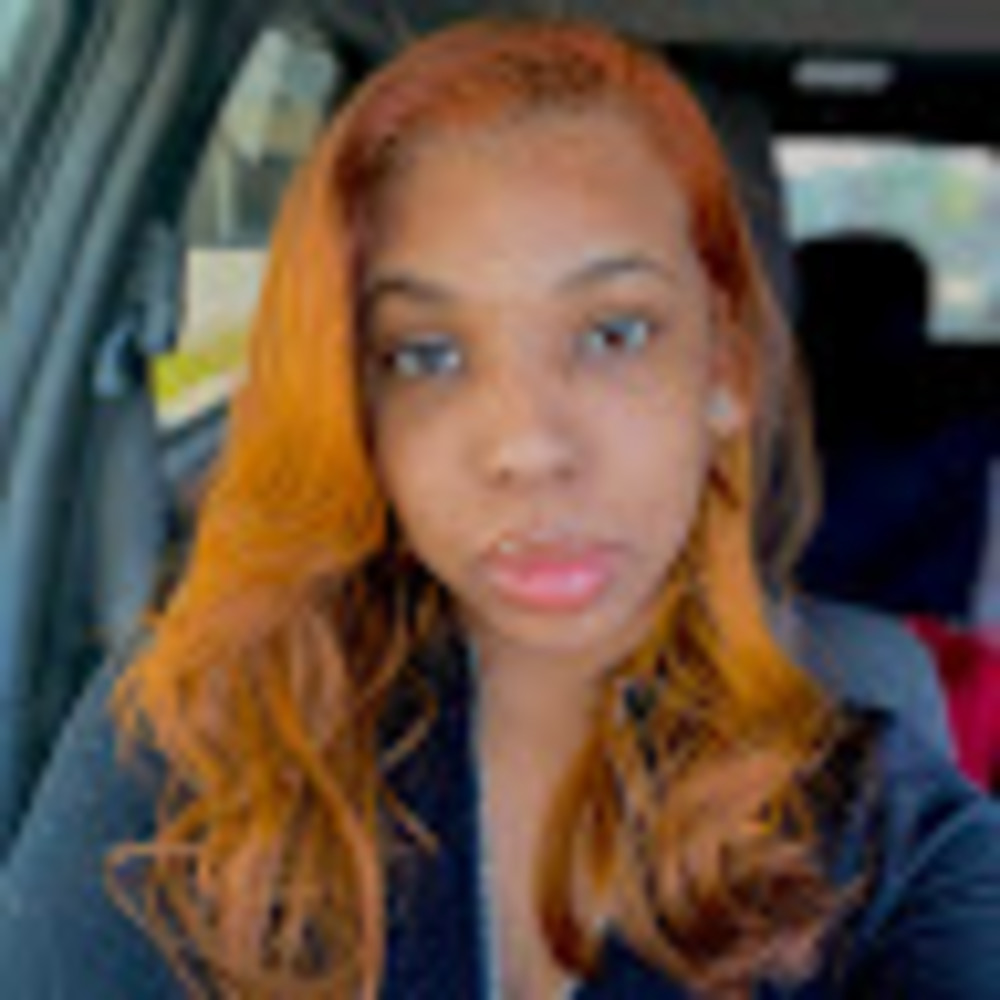 Meet your Posher, Aurielle